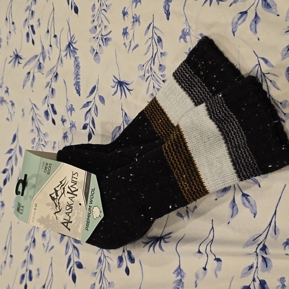 alaska knits Accessories - ❤️10/$40 New Alaska knits wool socks
